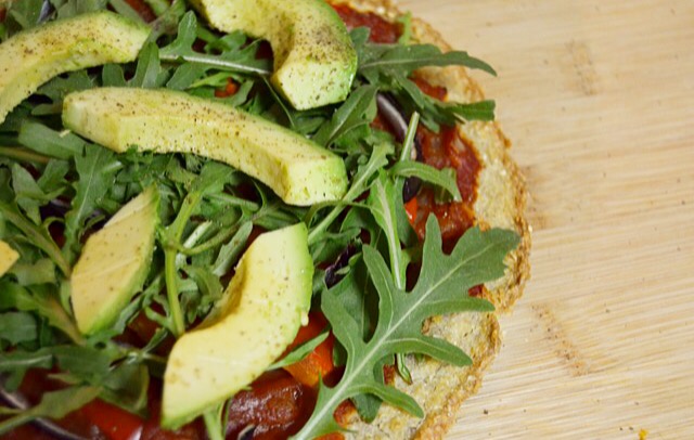 my vegan quinoa avocado, rocket & red pepper pizza